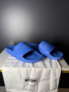 Moschino Men’s Electric Blue Logo Slide Sandals